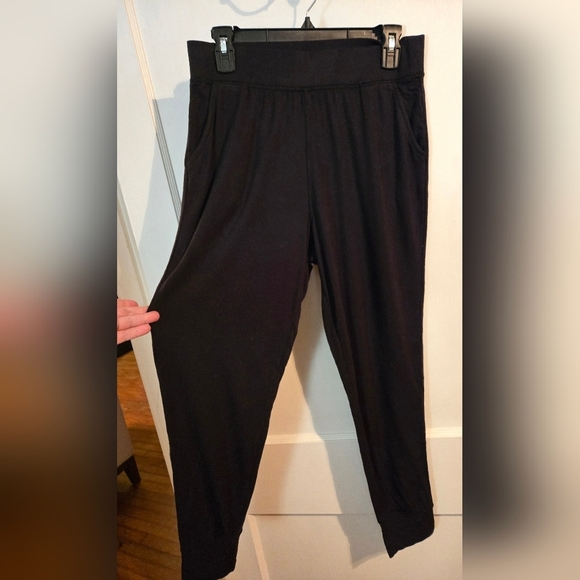 NWOT | Gaiam | Jordyn Nirvana Jogger Leggings | Color: Black | Size: Medium - Picture 8 of 13